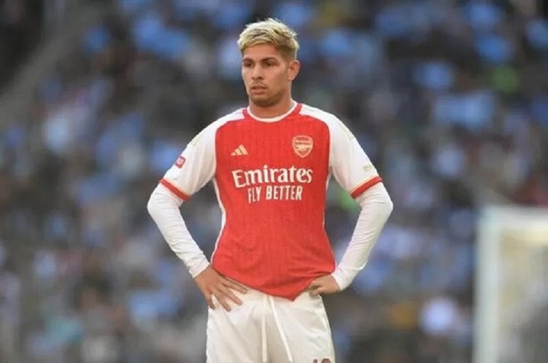 Bị gạch tên trong trận đối đầu Man Utd, báo Anh tiết lộ thời điểm Emile Smith Rowe rời Arsenal