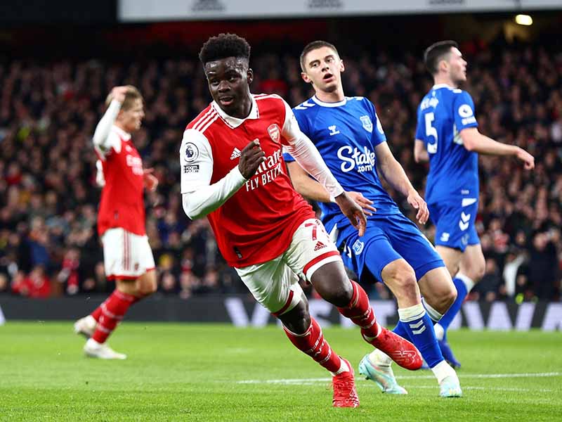 Mục tiêu chuyển nhượng có động thái mới khiến Arsenal mừng ra mặt